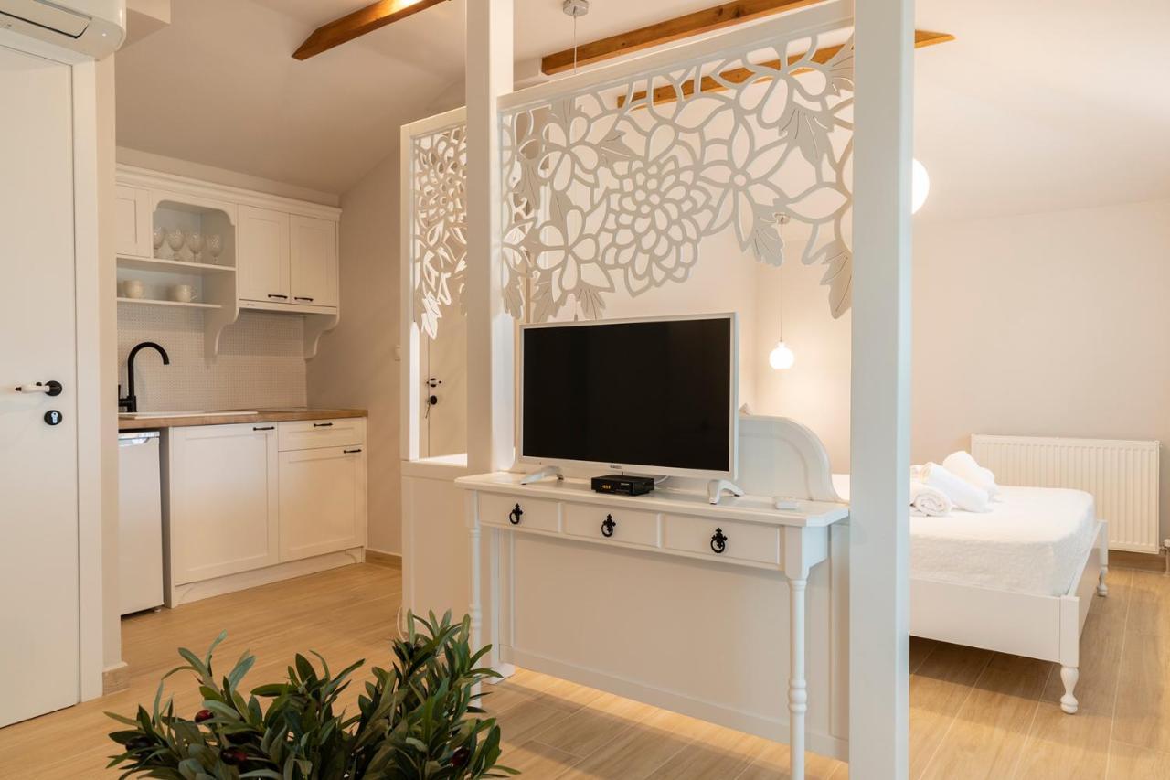 Villa La Varik 1 里托楚伦 外观 照片